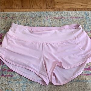 Light Pink Lululemon Speed Up shorts 2.5”